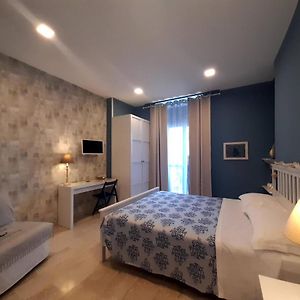 B&B Velamare